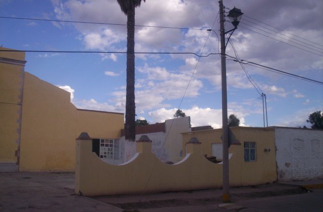 Frente al Jardín 